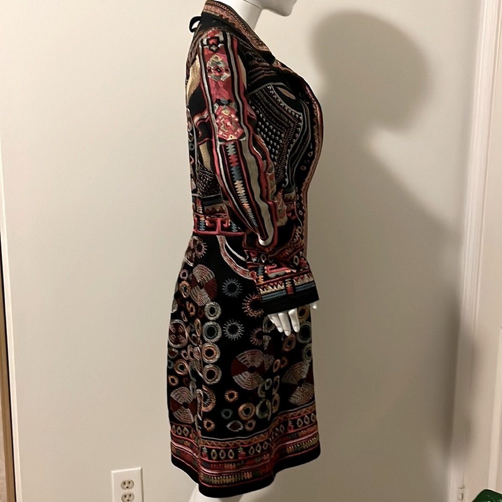 Embroidered Black Patterned Long Trench Coat - Picture 4 of 7